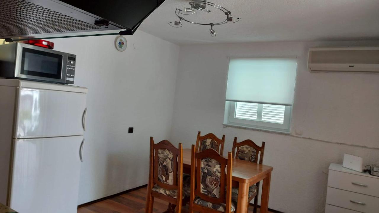 Apartman Zahira Karlobag Dış mekan fotoğraf