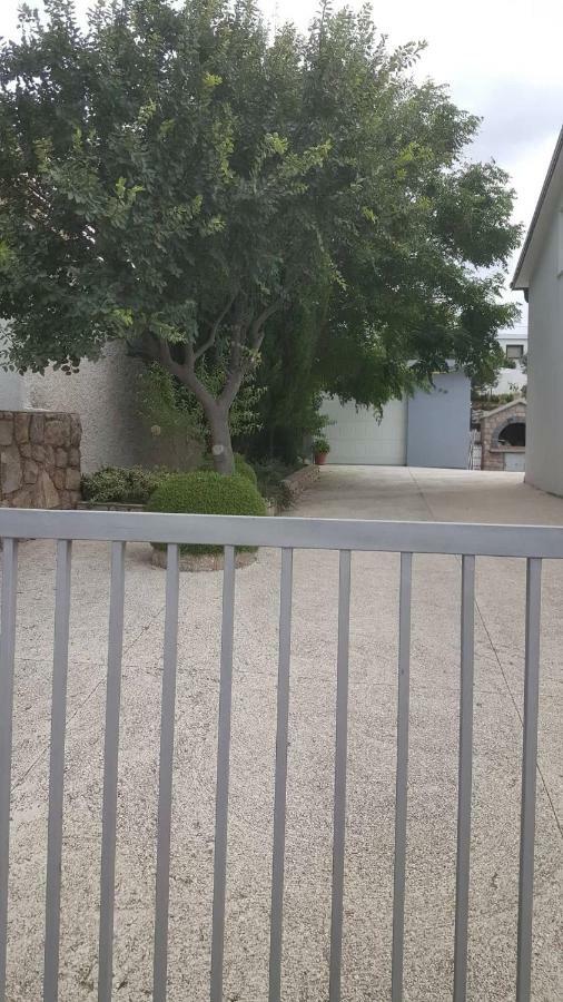 Apartman Zahira Karlobag Dış mekan fotoğraf